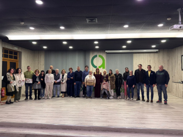 Almassora reparteix premis en el Concurs d'escaparates de Nadal per a fomentar el comer� local