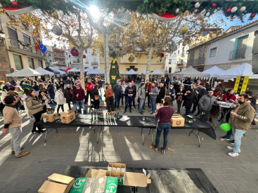 Soneja inaugura la III edici�n del Mercado de Navidad con un completo programa de actividades
