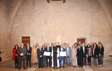 Vila-real y Vilanova i la Geltr� reafirman su hermanamiento en Poblet y reeditan el acuerdo de 1984