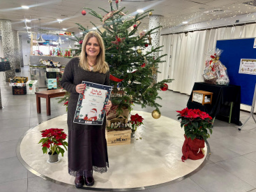 La magia de la Navidad llega al Mercado Municipal de Almassora con la visita de Pap� Noel