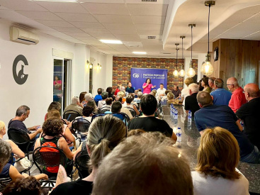 El PP logra que la voz de Vilafam�s triunfe y obliga a PSOE y Comprom�s a recular y suspender el porta a porta