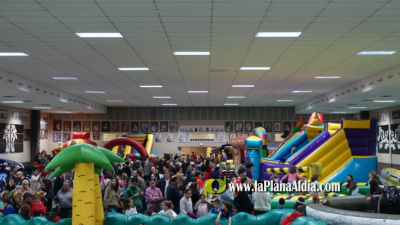 Burisplay llena de diversi�n la Llar Fallera