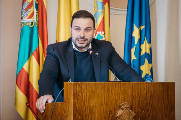 El Basurazo de Carrasco marca la gesti�n de PP y Vox en 2025: recortes en servicios sociales, suciedad y abandono en Castell�