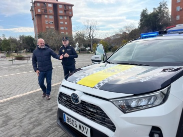 Renuevan la flota de la Policía Local en la Vall d'Uixó con coche híbrido