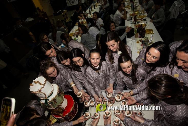 M?s de mil fallers celebren el tradicional 'Pa i Porta Faller' a Burriana
