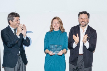 Elche premia a Begoña Carrasco por su trayectoria en el marco del Día de la Mujer