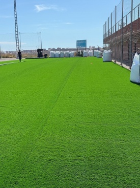Avanza la renovacin del csped del campo de ftbol 'C' e inicia la adecuacin del campo 'B' de las instalaciones deportivas 'Chencho'