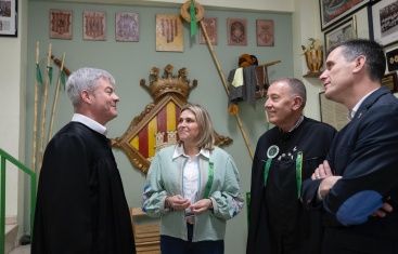 Marta Barrachina comparte la música tradicional de Magdalena con la Colla de Dolçainers i Tabaleters