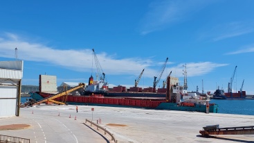 PortCastell se mantiene en el top 5 de los puertos del sistema portuario que ms crecen en trfico de mercancas en febrero