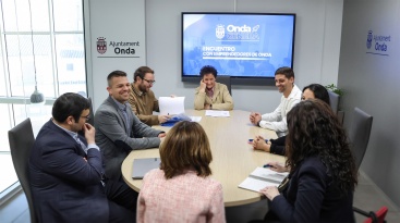Ballester se reúne con emprendedores ondenses que crecen gracias a Onda Genera