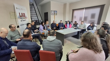 El Ayuntamiento en el barrio visita el distrito de Botánico Calduch para impulsar mejoras en zonas verdes, movilidad y calidad de vida