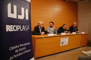 La Càtedra Reciplasa convoca la octava edición del concurso 'Què fem amb el fem?'