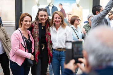 Los niños y niñas de Castellón celebran el Pregonet en honor a la Mare de Déu del Lledó
