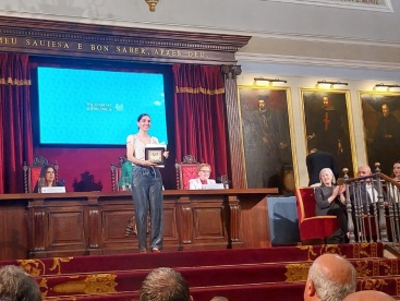 El Colegio Oficial de Enfermería de Valencia recibe reconocimiento de la Universitat de València