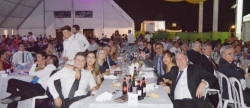 LAlcora licitar de nuevo el servicio de la multitudinaria cena de gala de las Fiestas del Cristo tras la renuncia de la actual adjudicataria