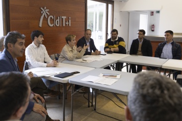 La consellera de Turismo impulsa la Fábrica Giner en su visita a Morella
