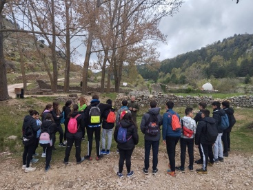 El IES Vilafranca se implica en la limpieza y prevención de incendios con el proyecto Guardabosc