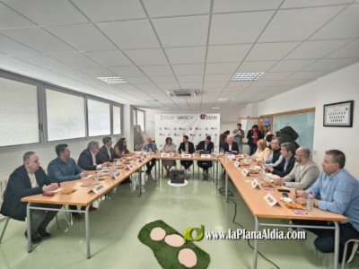 La cerámica recepta optimizar la comunicación, liderar un plan integral y más apoyo a las administraciones para atajar la falta de relevo generacional