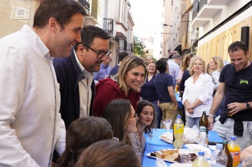 Almuerzo popular en Vila-real con Marta Barrachina reivindicando la gestión del PP