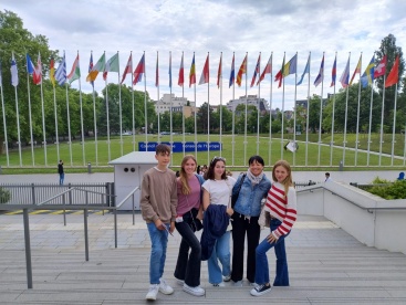 Jóvenes de Onda promocionan en Estrasburgo el patrimonio cultural de la ciudad tras ganar un concurso europeo