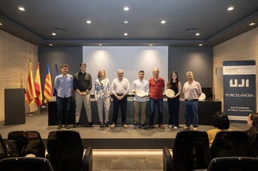 Entregados los premios a los mejores TFG y TFM sobre innovación en el sector cerámico de la UJI