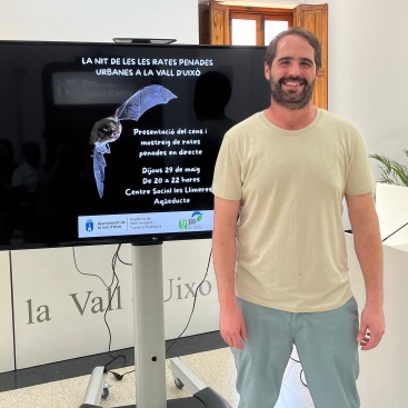 El Ayuntamiento de la Vall d'Uixo presenta el censo de murciélagos urbanos y organiza una observación