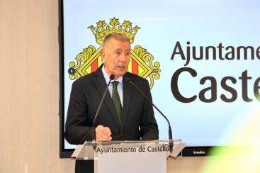 El gobierno municipal aprueba un protocolo con el aeropuerto para que Castellon sea la puerta de entrada al turismo en la provincia