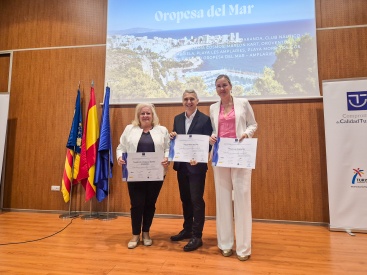 Oropesa del Mar entrega distintivos SICTED a 26 empresas y servicios locales