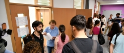 Estudiantes de la PAU en Valncia comentan editorial sobre Jos Bretn y enfrentan desafos por la dana