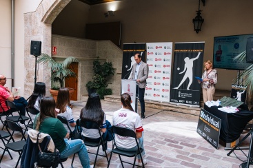 Victoria i Ana, finalistes del XVI Campionat Individual de raspall femen
