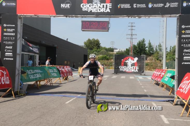 El estadounidense Patrick Collins se impone en la prestigiosa XIII Ultrabike Gigante de Piedra de Alcora