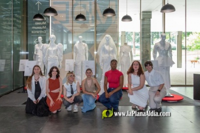 La Escuela de Arte y Superior de Diseño de Castellón, seleccionada en el XI Mes del Diseño Emergente del Museo del Traje de Madrid cono ‘resignificar el blanco’