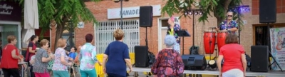Onda amplía la oferta de ocio entre sus mayores con el ciclo 'Vesprades de balls' en la Plaza España