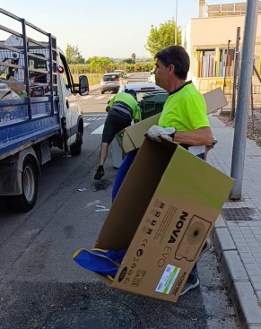 L’Ajuntament d’Almenara llança una campanya de sensibilització sobre vessaments voluminosos