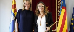 Marta Barrachina arropa a Ana Beln Carratal en su investidura como nueva alcaldesa de La Vilavella