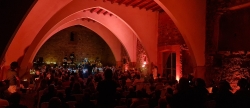 Inauguracin de la Sala Capitular del castell de El Toro con un exitoso concierto candlelight