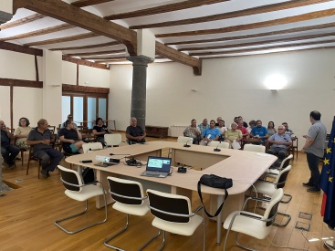 El Toro acoge una jornada informativa de AVA-Asaja sobre ayudas para agricultores y ganaderos
