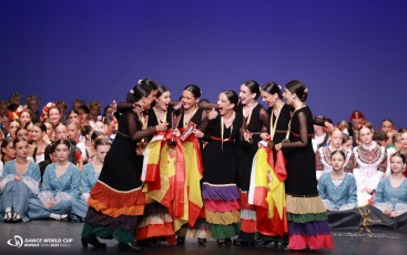 Las alumnas del Centre Municipal de les Arts de Burriana logran la medalla de oro en el Mundial de Danza