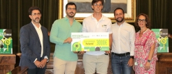 L'ajuntament de Castell i Ecovidrio premien a la colla Muchamiel per fomentar el reciclatge de vidre
