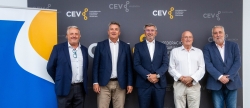 El conseller de Transportes tanca l'Assemblea General de FVET