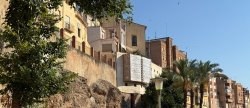 L'Alcora actua en el talud del passeig de Baix la Vila para garantizar la seguridad y preservar el patrimonio historico