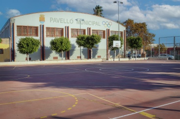 Onda mejora sus instalaciones deportivas con el techado de la pista exterior del pabelln municipal