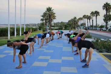 Éxito de la iniciativa PlayaSlow en la playa del Serradal