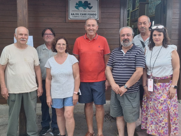 El Gobierno municipal comparte con los vecinos del Cami Fondo su cena de verano