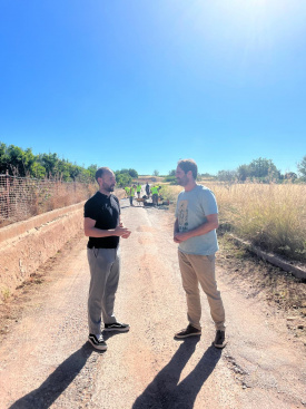 El Ayuntamiento de la Vall d'Uix mejora 47 caminos rurales para la campaa citrcola