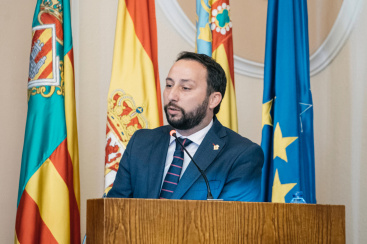 Acuerdo entre Ayuntamiento y vendedores del Mercado Central para traslado al mercado provisional tras Navidad