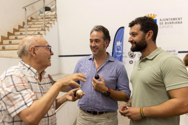 xito de la conferencia 'La Pilota Valenciana' en Burriana
