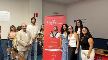 Más de 150 estudiantes asisten a conferencia sobre salud emocional en la UJI