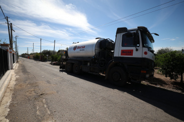 Burriana mejora la pavimentacin en el cam Marge para facilitar el trnsito y el acceso a las fincas agrcolas
