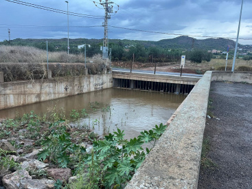 Intervencin de Bomberos y Polica Local en Castelln por lluvias